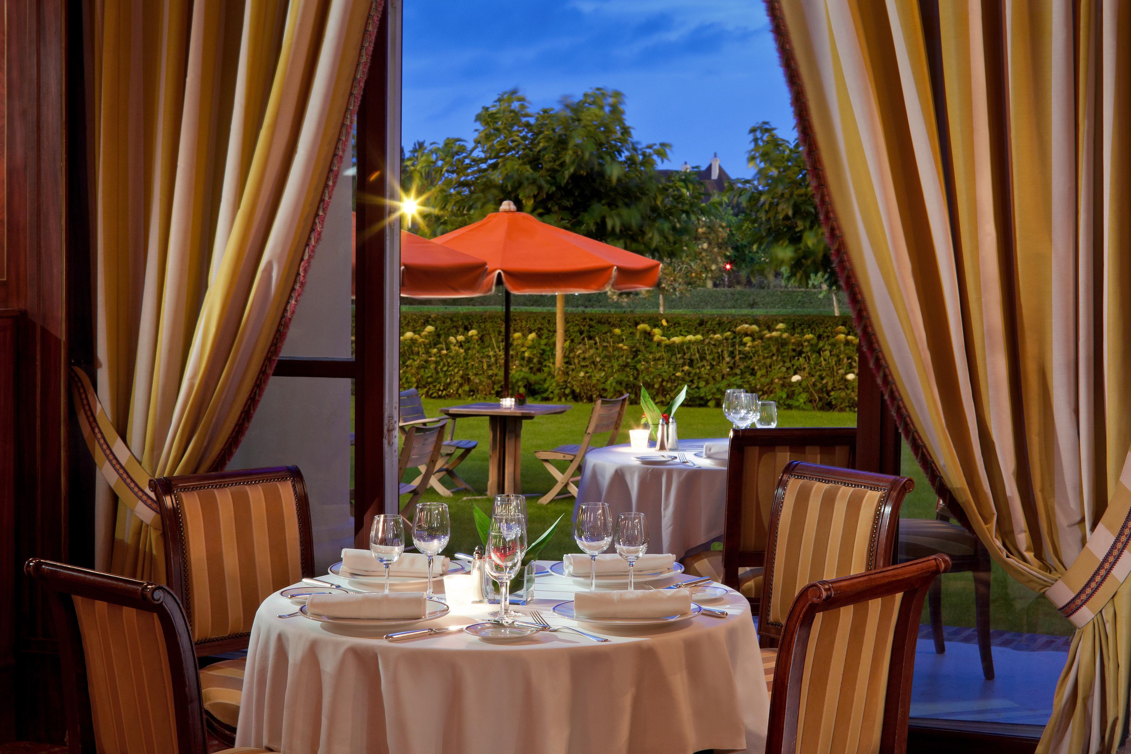 Hotel Barriere Le Royal Deauville Étterem fotó