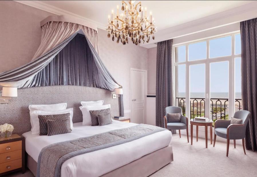 Hotel Barriere Le Royal Deauville Kültér fotó