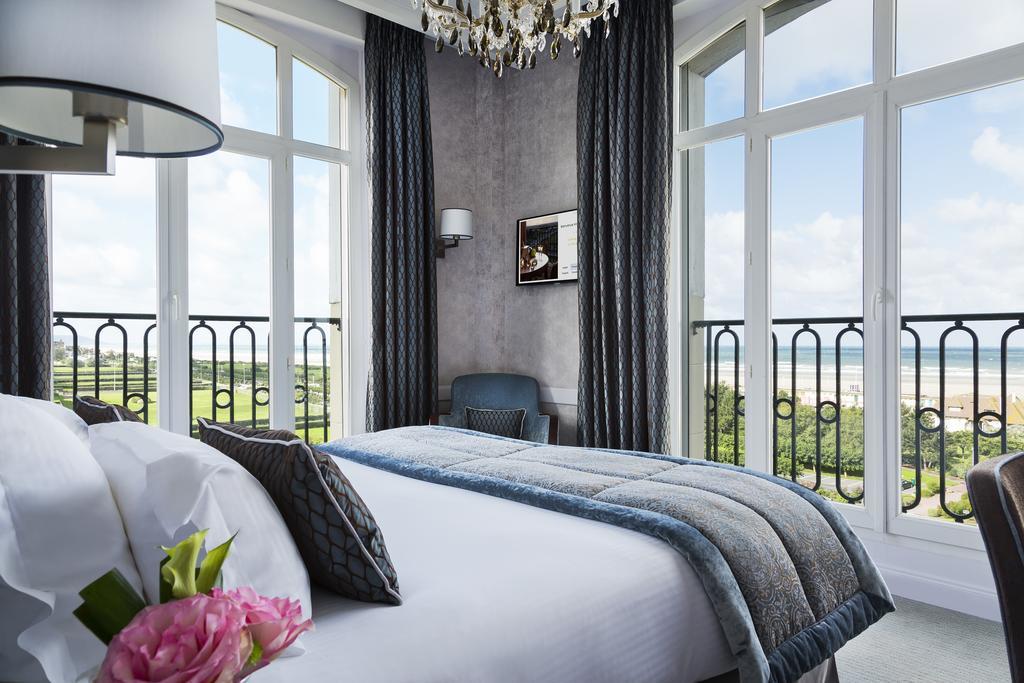 Hotel Barriere Le Royal Deauville Kültér fotó